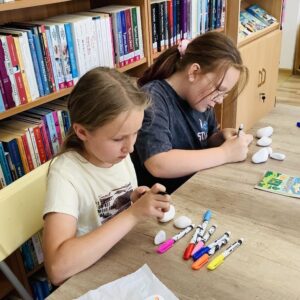 Wakacje w bibliotece w Rogach