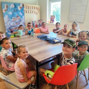 Wakacje w bibliotece we Wrocance