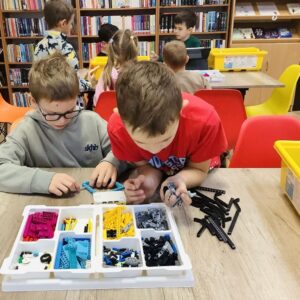 Listopad w klubotece w Rogach