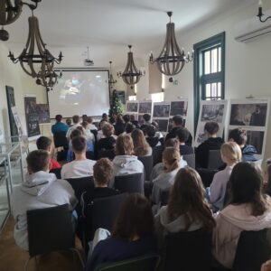 Projekcja filmu "Weigl - zwyciężyć tyfus"