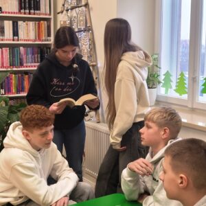 Projekcja filmu "Weigl - zwyciężyć tyfus"