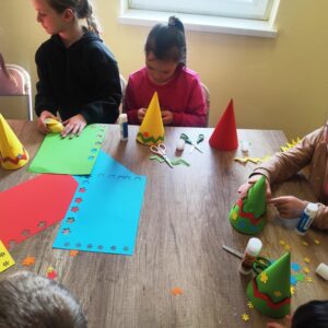 Warsztaty plastyczne we Wrocance