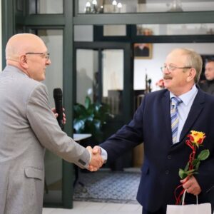 wernisaż wystawy rzeźby Marka Więcha (8)