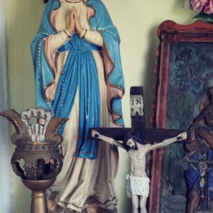 Matka Boska i Chrystus na krzyżu